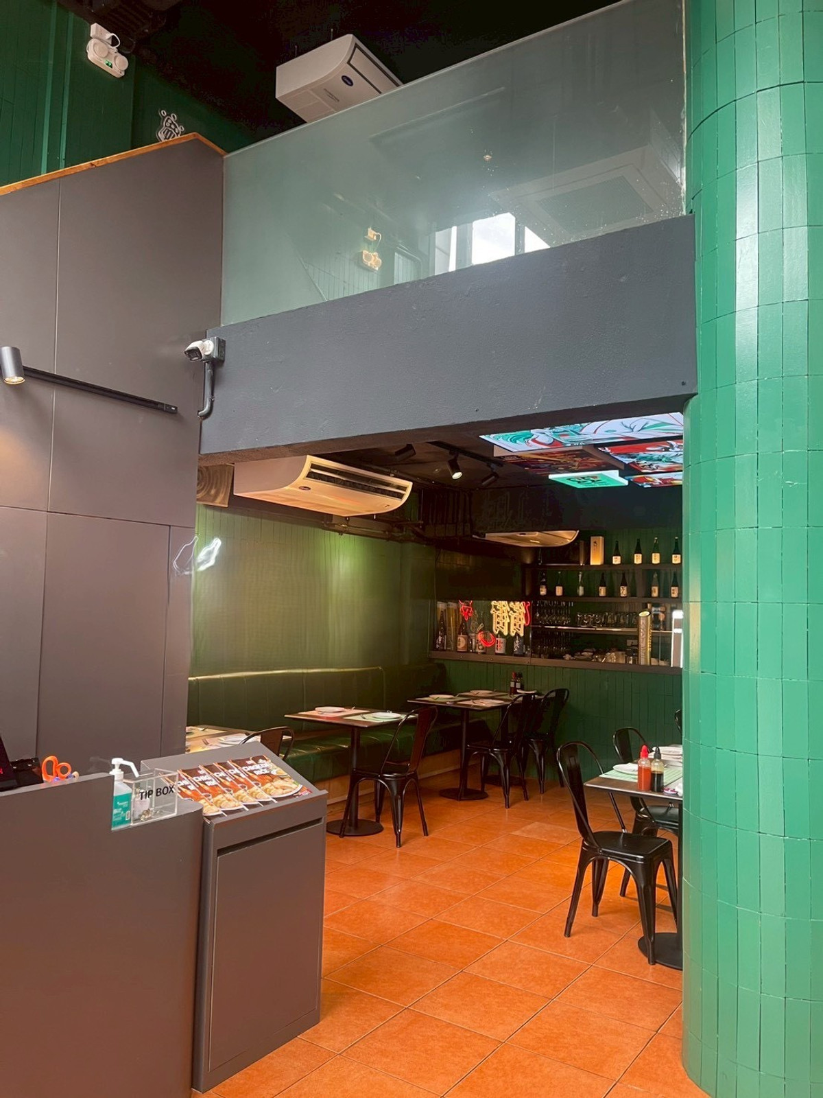 ให้เช่า ตึกเเถว  Another Round 200 ตร.ม.  1 ชั้นครึ่ง ทำเล สุขุมวิท ทองหล่อ