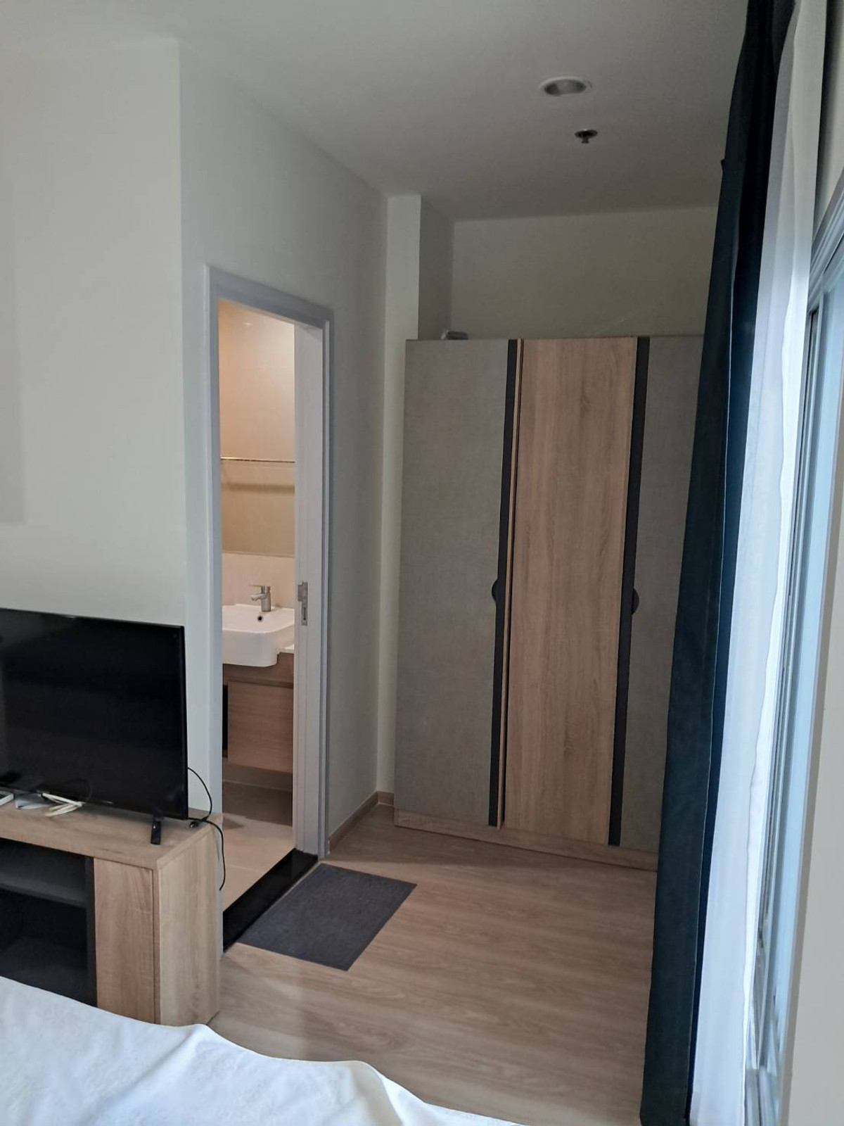 ขาย ห้องสตูดิโอ 21.67 ตร.ม.  โนเบิล รีวอลฟ์ รัชดา Noble Revolve Ratchada