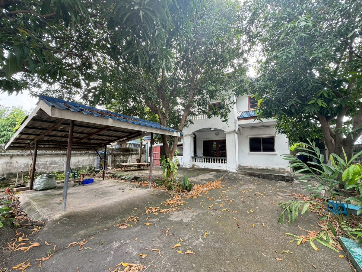 ขาย บ้านเดี่ยว 102 ตร.ว.  หมู่บ้านบุษราคัม บางขุนเทียน-ชายทะเล