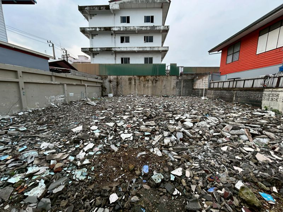 ขาย ที่ดินเปล่า 50 ตร.ว. ซอย  ลาดพร้าว 80 เเยก 11