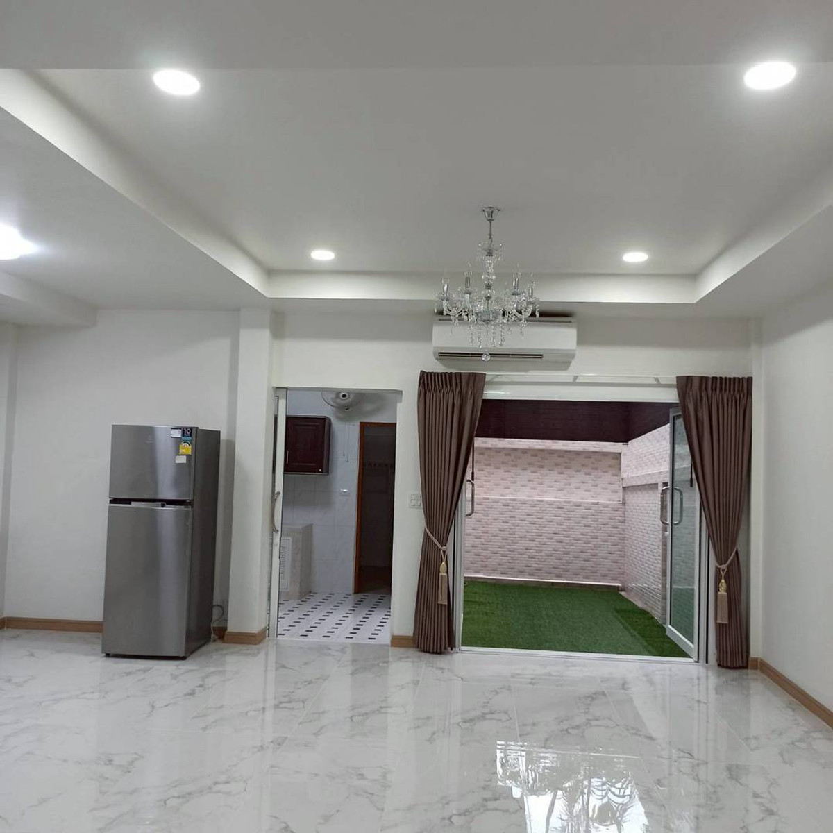 ขาย ทาวน์เฮ้าส์ 36 ตร.ว. หมู่บ้าน 84 แมนชั่น  วังทองหลาง