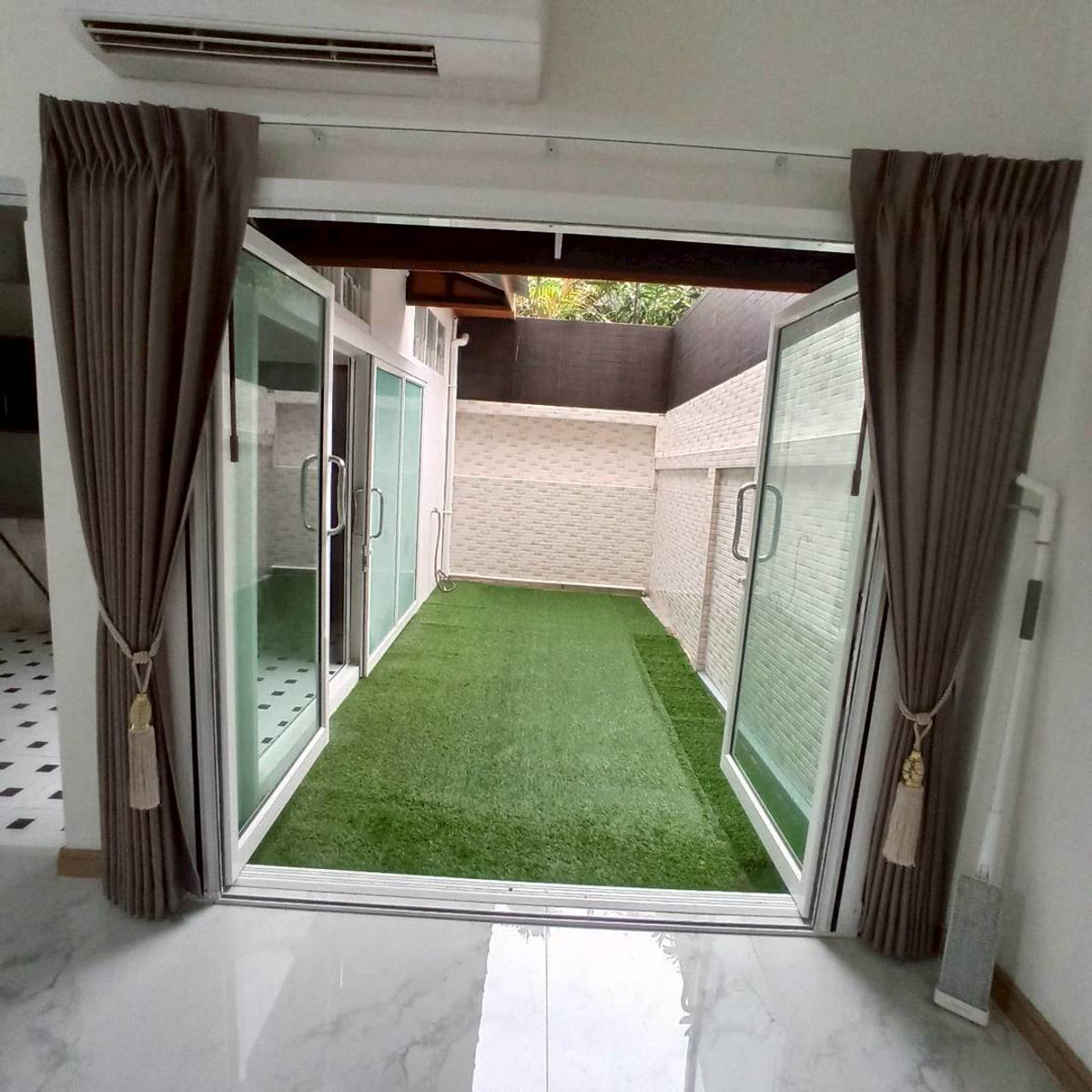 ขาย ทาวน์เฮ้าส์ 36 ตร.ว. หมู่บ้าน 84 แมนชั่น  วังทองหลาง