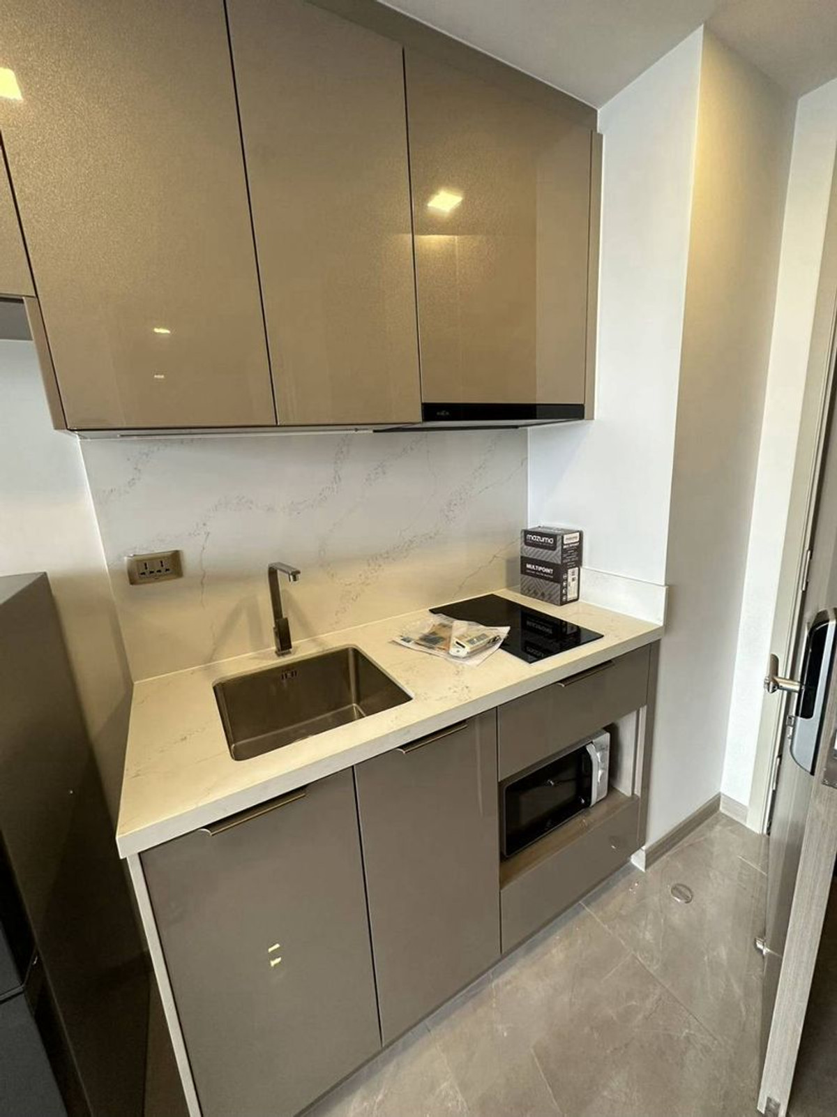 ขาย 1 ห้องนอน 27 ตร.ม.  วัน ไนน์ ไฟว์ อโศก-พระราม 9 One9Five Asoke-Rama 9