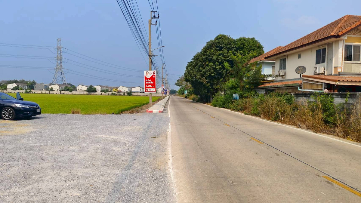 ขาย ที่ดินแปลงใหญ่ 19 ไร่ 2งาน 27 ตร.ว.  ทำเลดี นนทบุรี ไทรน้อย หลังห้าง Big c