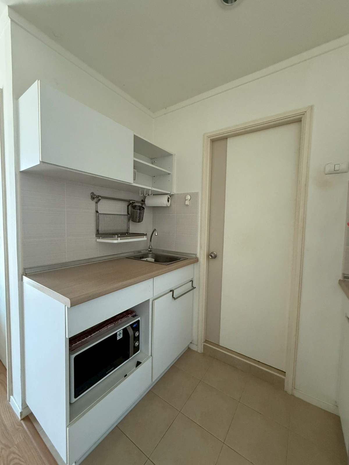 ขาย 1 ห้องนอน 30.3 ตร.ม.  ลุมพินี สุขุมวิท 77 Lumpini Ville Sukhumvit 77