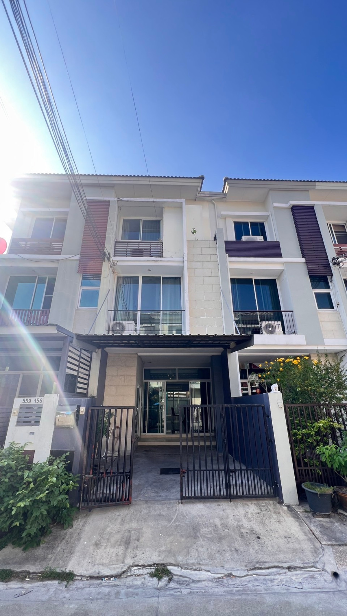 ให้เช่า ทาวน์โฮม 18 ตร.ว. ทำเลสาทร ธนาพัฒน์ เฮ้าส์ สาทร - นราธิวาส