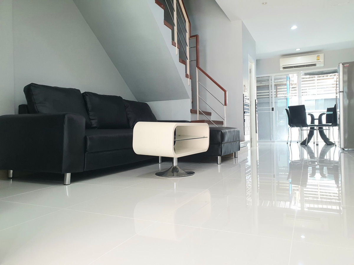 ให้เช่า ทาวน์โฮม 18 ตร.ว. ทำเลสาทร ธนาพัฒน์ เฮ้าส์ สาทร - นราธิวาส