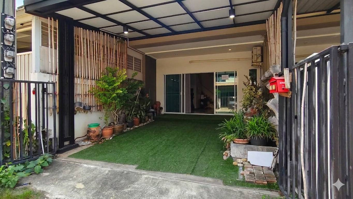 ขาย ทาวน์เฮ้าส์ 21 ตร.ว. ซอย รามอินทรา 8 เเยก 18