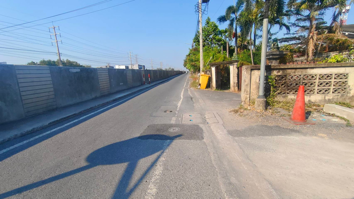 ขายที่ดิน ทำเลทใกล้ ถนนแจ้งวัฒนะ เนื้อที่ 2 ไร่ 93 ตารางวา ซอย เเสงหวี