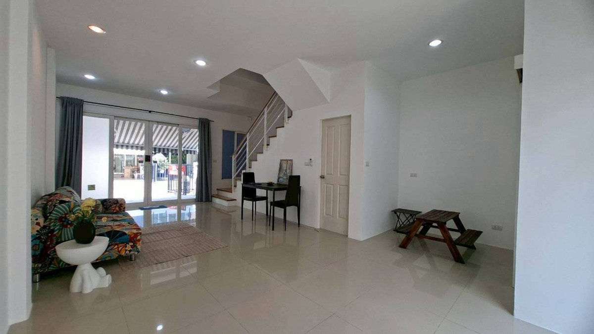 ให้เช่า ทาวน์โฮม 20 ตร.ว. โครงการ Urbanion พระราม 9 - ลาดพร้าว