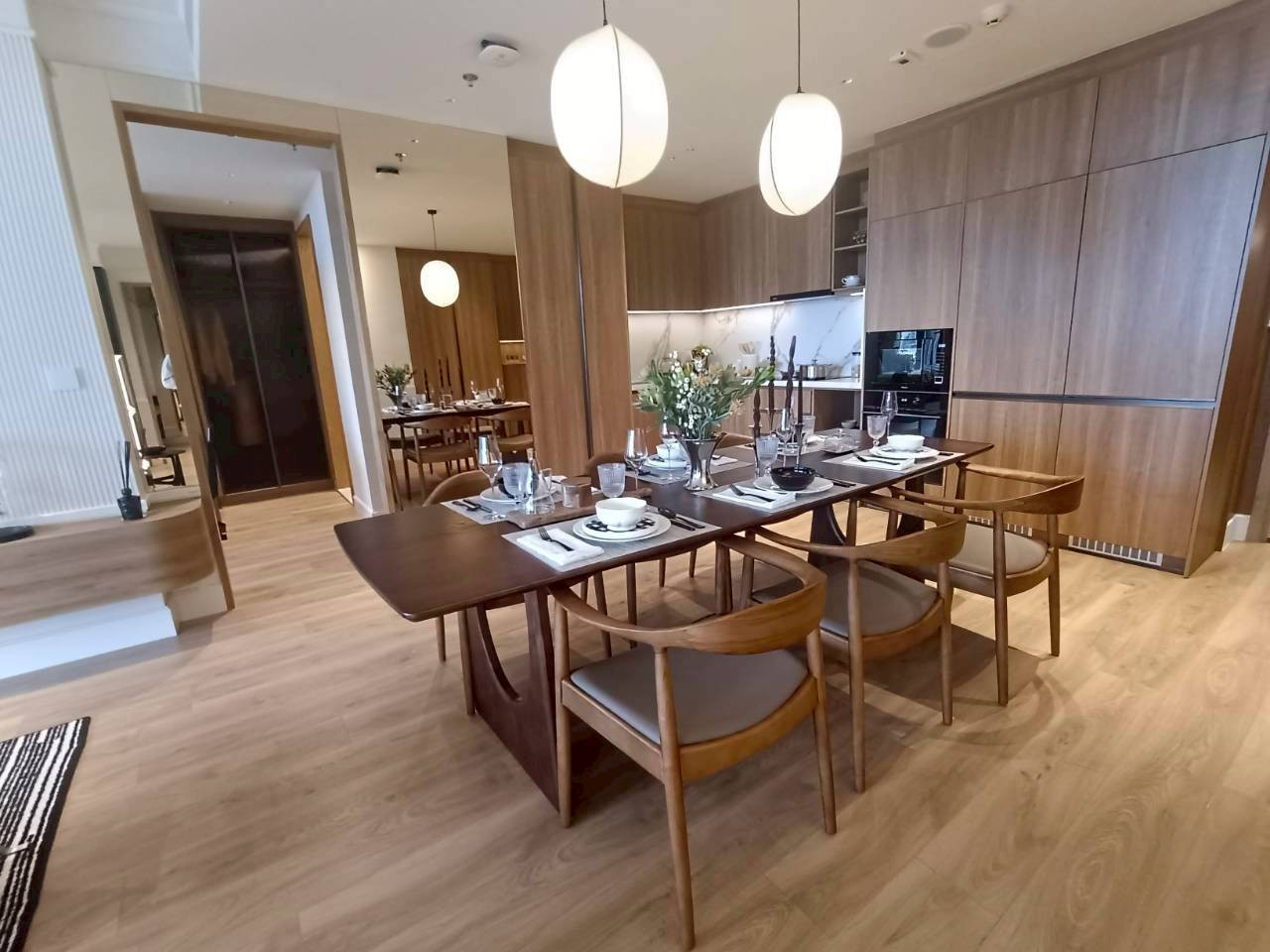 ขาย คอนโดใหม่ ใจกลางพร้อมพงษ์ 1 ห้องนอน Noble Embrace Phrom Phong ทำเลทองสุขุมวิท