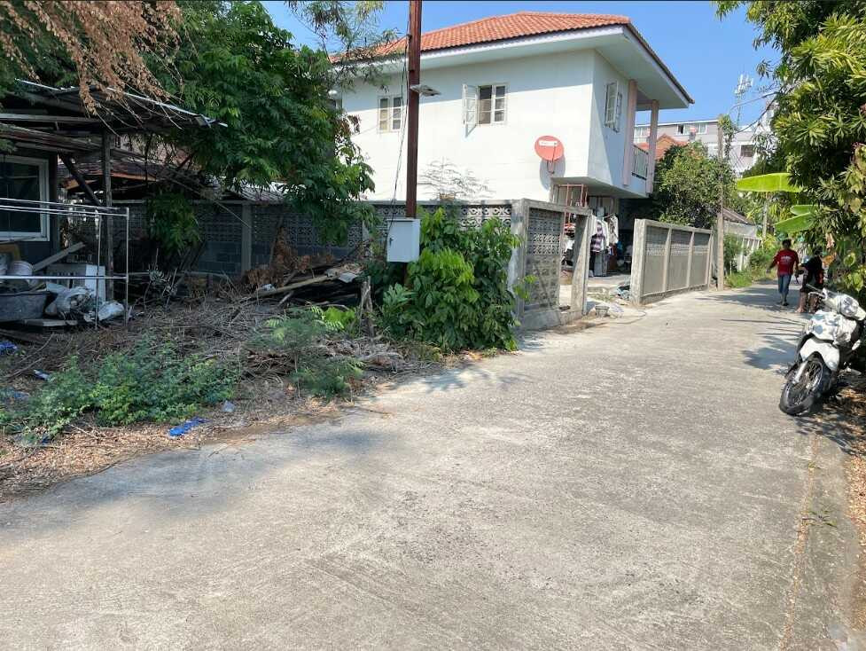 ขาย ที่ดินแปลงสวย  151 ตร.ว. ลาดพร้าว 71 ซอยสังคมสงเคราะห์ 16