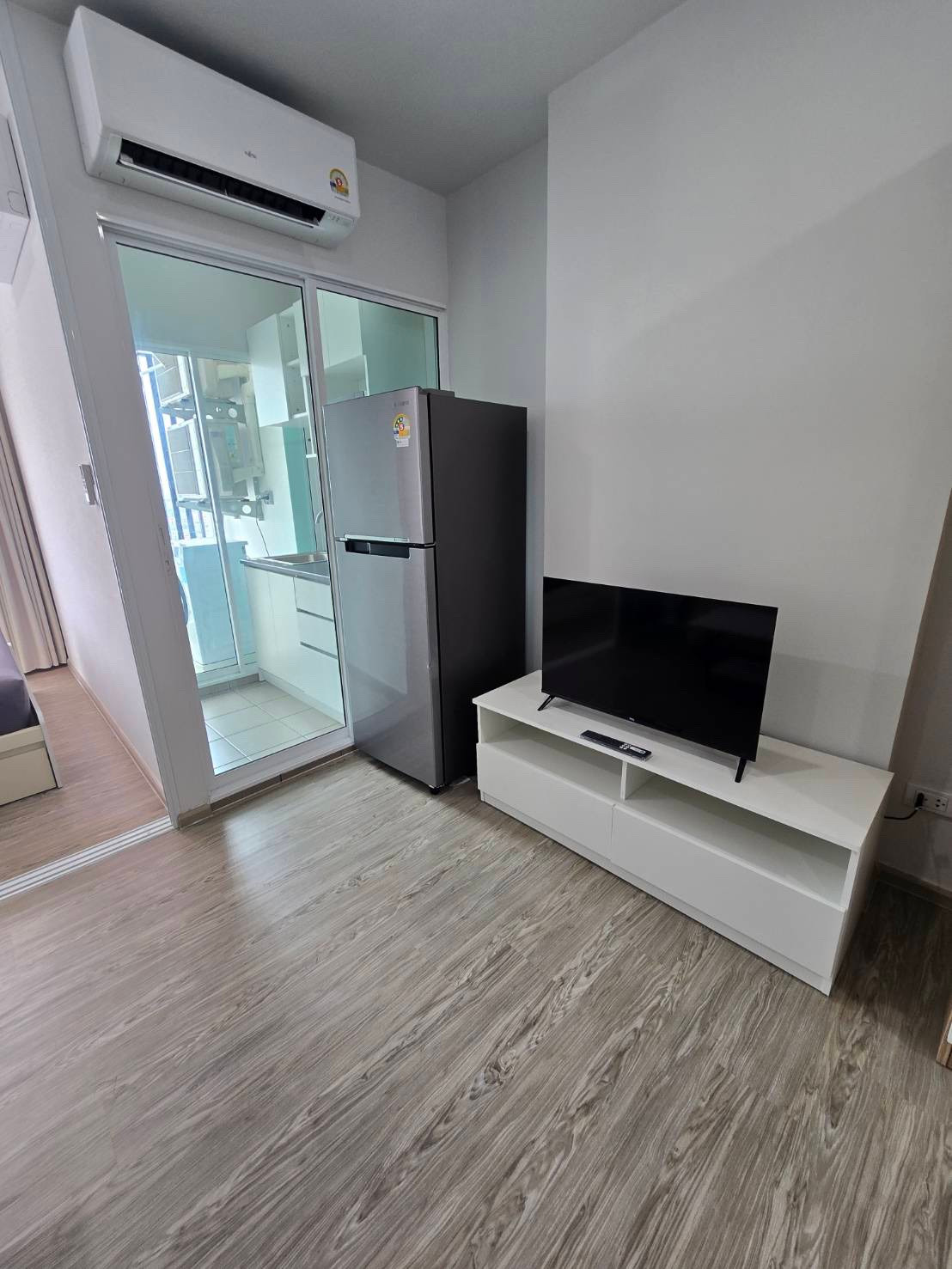 ให้เช่า 1 ห้องนอน  รีเจ้นท์โฮม บางนา Regent Home บางนา