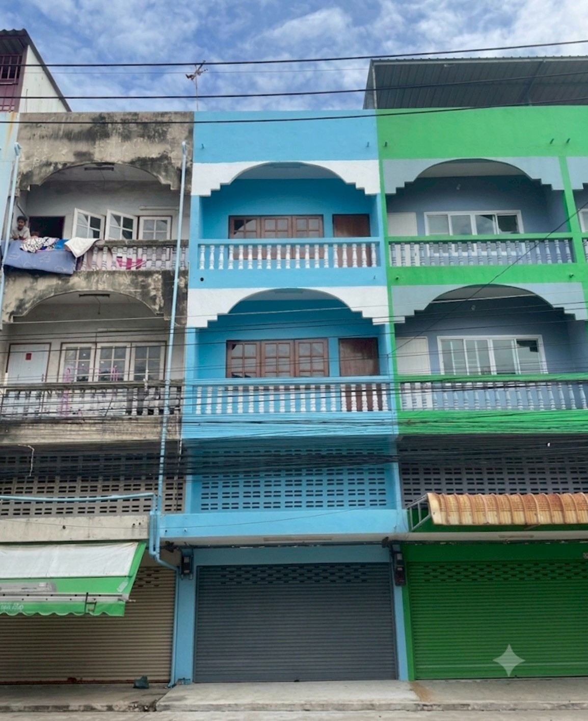 ขาย ตึกแถวรีโนเวทใหม่ ทำเลมหาชัย พร้อมเข้าอยู่/ทำธุรกิจ