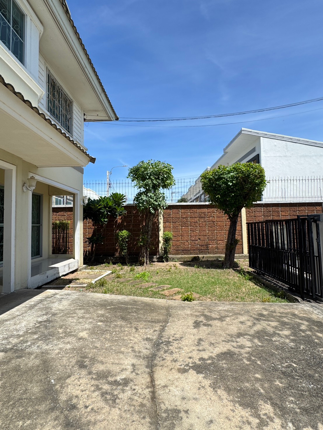 ขาย บ้านเดี่ยวพร้อมอยู่ ทำเลดี ราคาคุ้ม หมู่บ้านพฤกษ์ลดา วงแหวน–รัตนาธิเบศร์