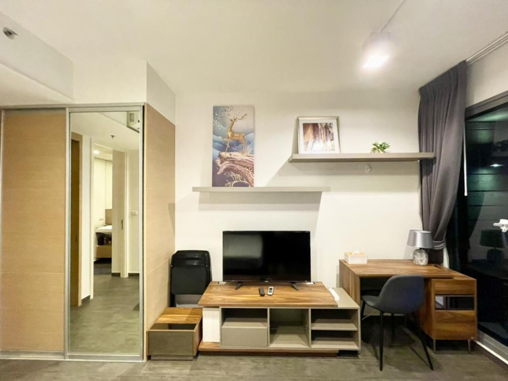 ให้เช่า 1 ห้องนอน The Lofts Ekkamai  เดอะ ลอฟท์ เอกมัย