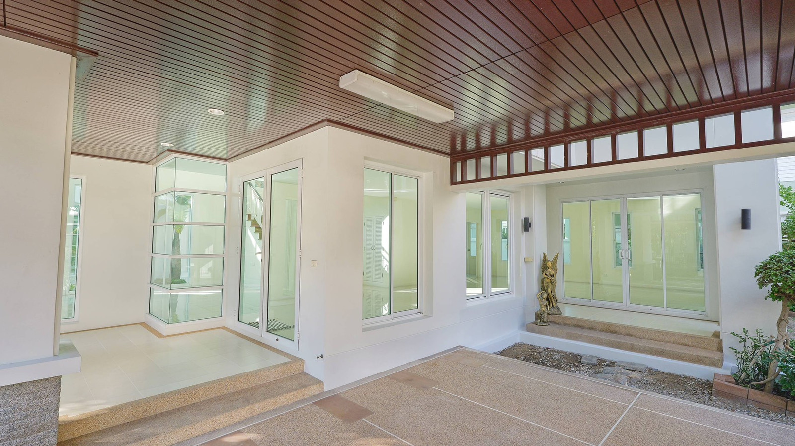 ขาย บ้านเดี่ยว 2 ชั้น ขนาดใหญ่ 80.7 ตร.ว.  บลูลากูน 1  Blue Lagoon 1
