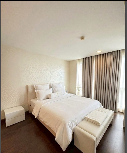 ให้เช่า 1 ห้องนอน 39 ตร.ม. ใกล้ BTS นานา ลิฟว์ แอท ไฟว์ LIV@5 Condominium