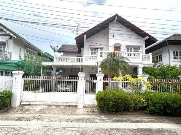 ขาย บ้านเดี่ยว พื้นที่ 68 ตร.ว. บ้านขนาดใหญ่ หมู่บ้านรุ่งเจริญ ซ.วชิรธรรมสาธิต 21