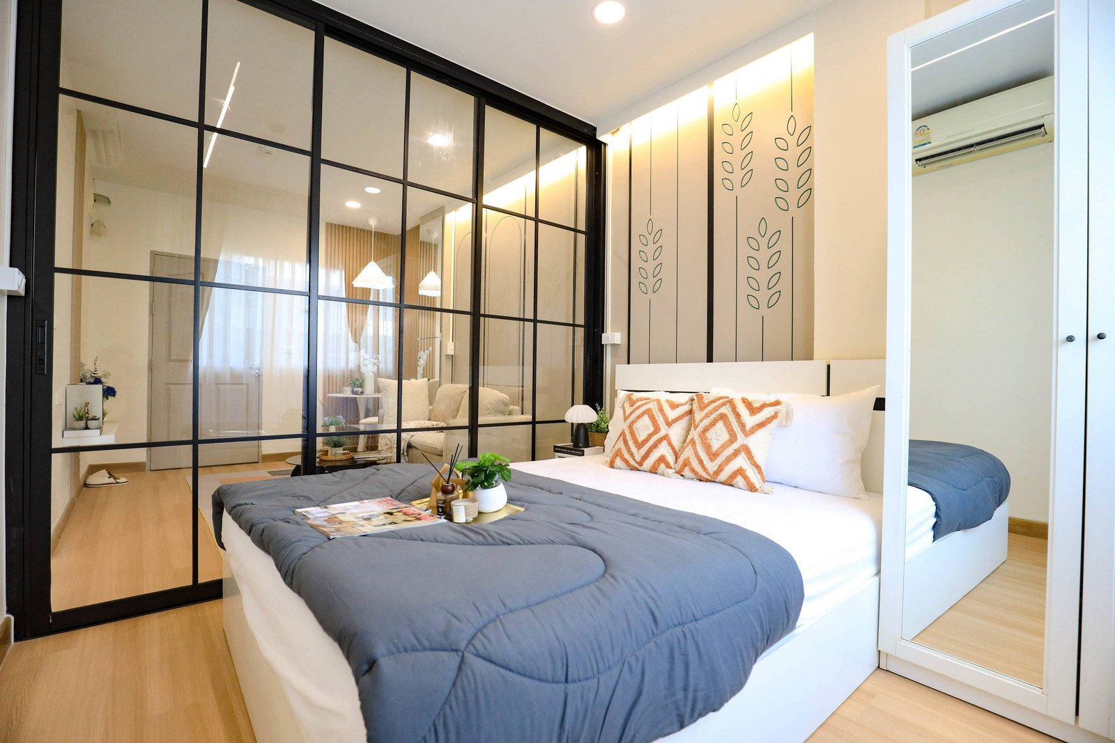 ขาย  1 ห้องนอน เเต่งครบ เดอะ คิทท์ พลัส สุขุมวิท 113 The Kith Plus Sukhumvit 113