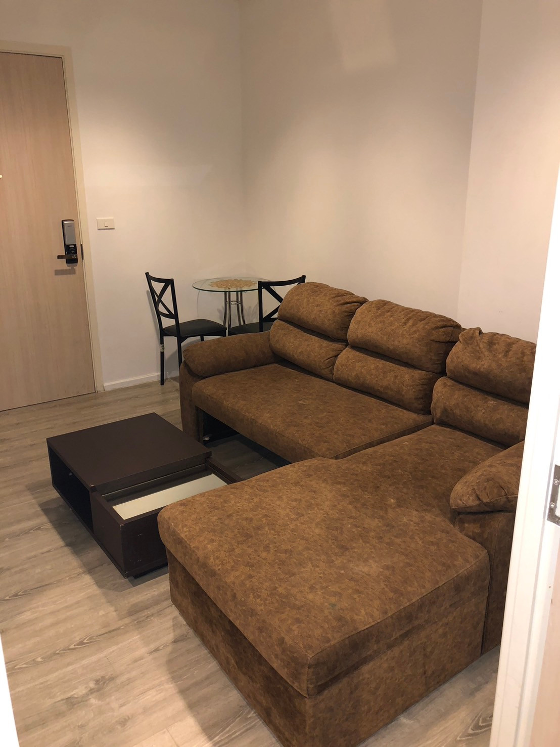 ให้เช่า1 ห้องนอน ไนท์บริดจ์ สกาย ริเวอร์ โอเชี่ยน  ห้องสวย วิวสูง เดินทางสะดวก ใกล้ BTS ปากน้ำเพียง 200 เมตร