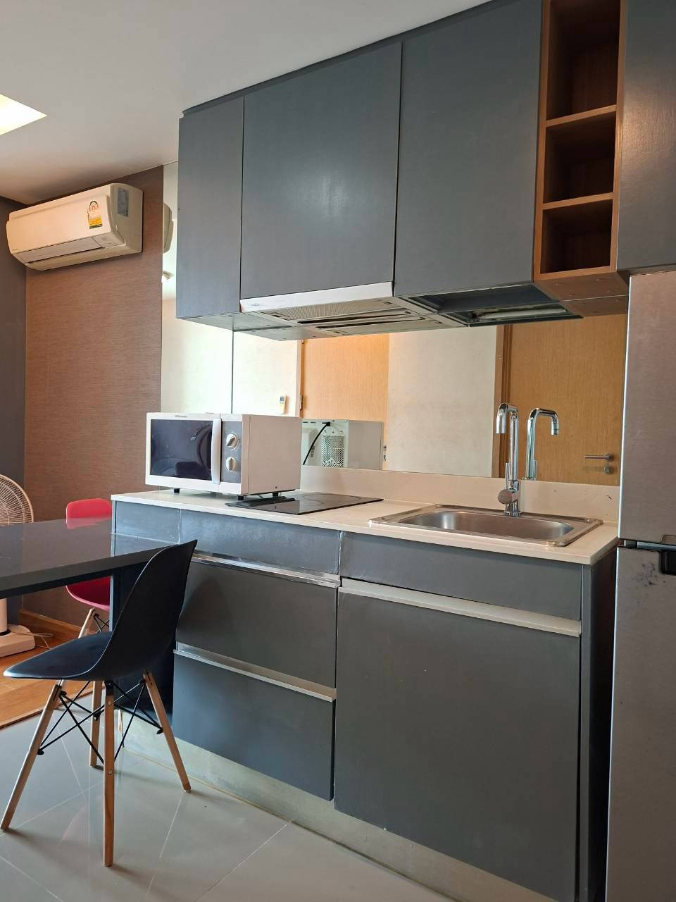 ให้เช่า 2 ห้องนอน ทำเลสุขุมวิท ใกล้ BTS นานา อินเทอร์ลักซ์ พรีเมียร์ InterLux Premier