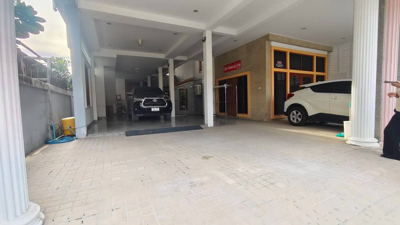 ขาย บ้านเดี่ยว ขนาดใหญ่ 69 ตร.ว.บางนา–ลาซาล  บ้านสวย พร้อมเข้าอยู่