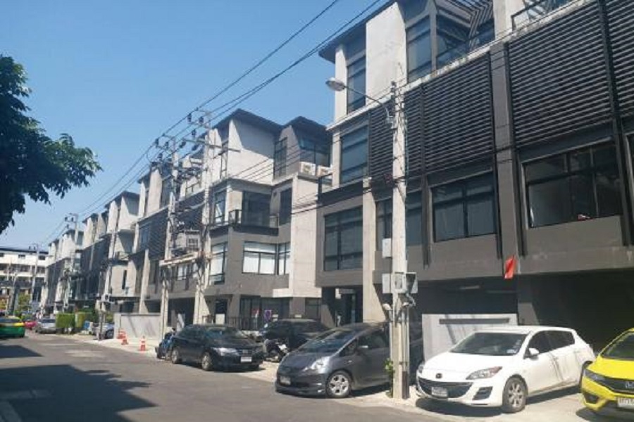 ดิสทริค-ศรีวรา